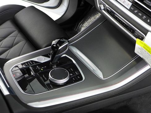 Certified 2023 BMW X5 sDrive40i w/ Parking Assistance Package image 15