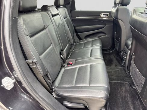 Used 2015 Jeep Grand Cherokee Limited w/ Luxury Group II AWD/4WD image 25