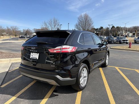Used 2024 Ford Edge SEL w/ Convenience Package image 6