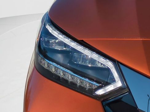 Certified 2023 Nissan Sentra SR w/ SR Premium Package image 10