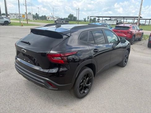 New 2026 Chevrolet Trax LT w/ Driver Confidence Package FWD image 6
