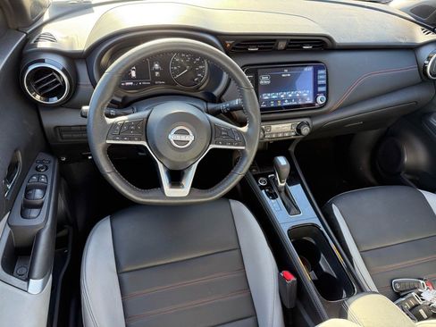 Used 2024 Nissan Kicks SR w/ SR Premium Package image 10