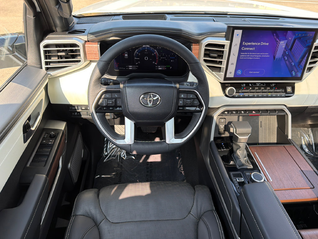 Used 2025 Toyota Sequoia Capstone AWD/4WD image 30