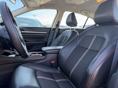 Used 2025 Nissan Altima 2.5 SR image 25