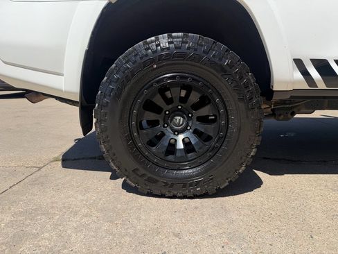 Used 2016 Toyota 4Runner SR5 AWD/4WD image 42