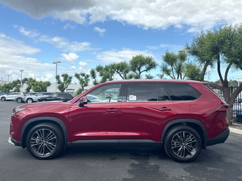 New 2026 Toyota Grand Highlander AWD Hybrid image 4