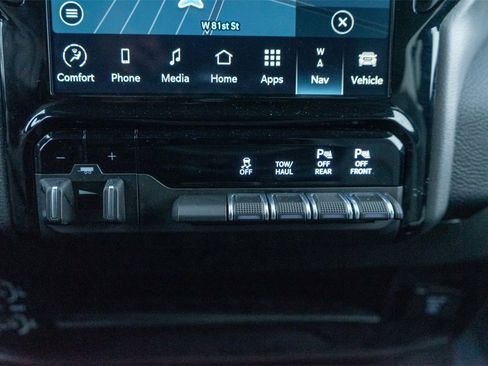 Used 2024 RAM 2500 Big Horn w/ Level 2 Equipment Group image 19