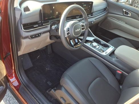 New 2026 Kia Carnival SX image 11