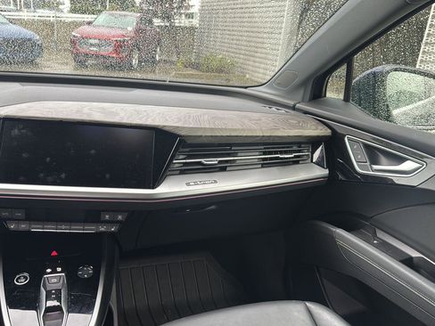 Used 2023 Audi Q4 e-tron Premium Plus image 10