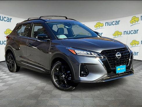 New 2024 Nissan Kicks SR w/ SR Premium Package FWD image 1