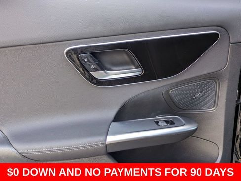 Used 2025 Mercedes-Benz C 300 Sedan image 25