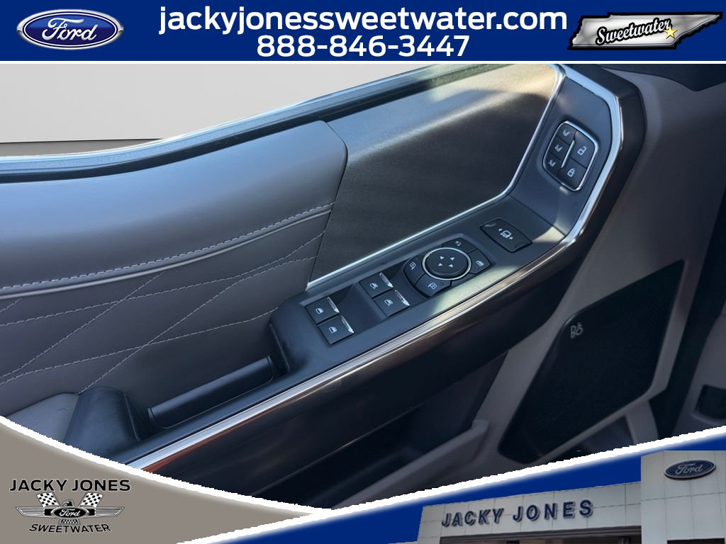 New 2026 Ford F250 Platinum w/ Platinum Plus Package AWD/4WD image 17