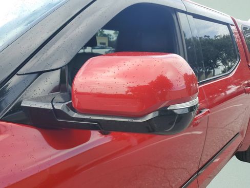 Used 2022 Toyota Tundra Platinum w/ Advanced Package AWD/4WD image 29