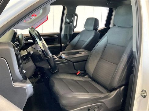 Used 2023 Chevrolet Silverado 1500 LT RWD image 3