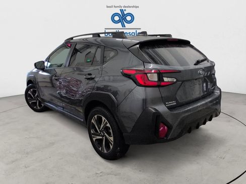 Used 2024 Subaru Crosstrek 2.0i Premium image 4