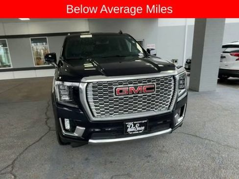 Used 2023 GMC Yukon Denali image 3