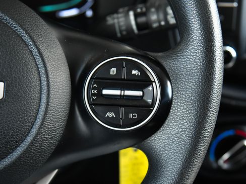 Used 2023 Kia Soul LX image 26