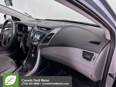 Used 2015 Hyundai Elantra SE w/ Option Group 02 image 26