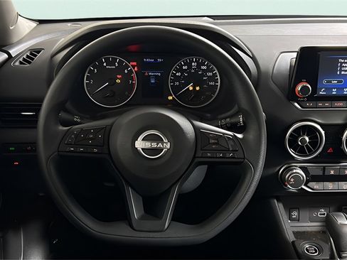 Used 2025 Nissan Sentra S image 19