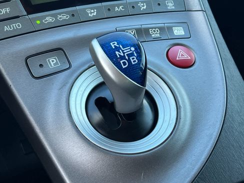 Used 2014 Toyota Prius Two image 21