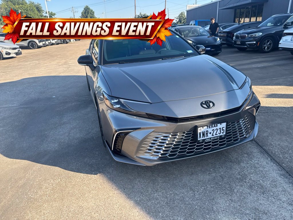 Used 2025 Toyota Camry XSE FWD image 7