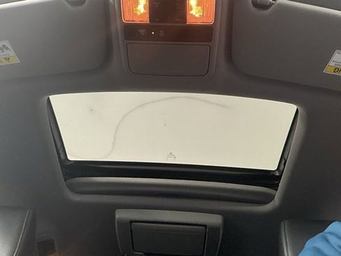 Certified 2023 Honda Odyssey Touring image 33