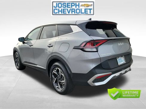 Used 2024 Kia Sportage LX FWD image 3