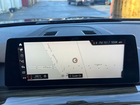 Used 2018 BMW 530i w/ Premium Package image 16