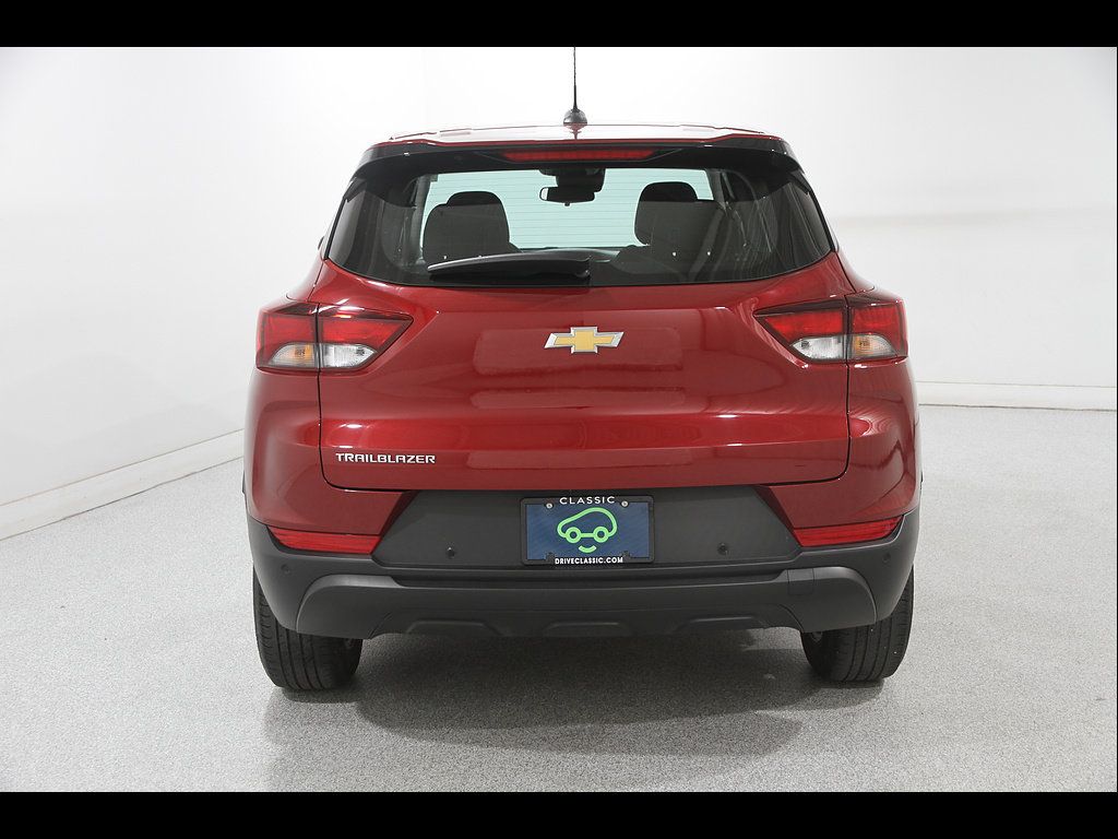 Used 2021 Chevrolet TrailBlazer LS FWD image 19