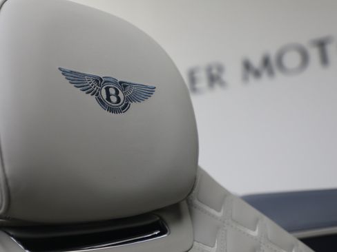 New 2026 Bentley Continental GTC AWD/4WD image 32
