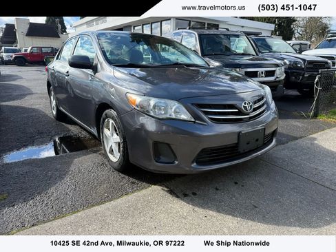Used 2013 Toyota Corolla LE image 1