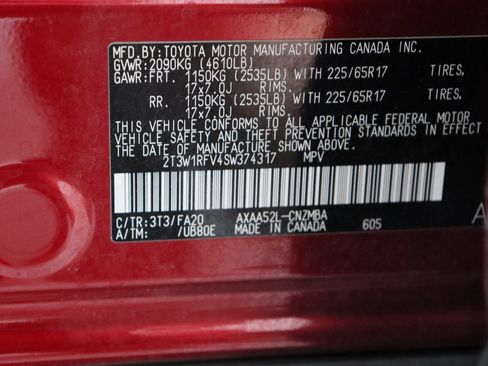 Certified 2025 Toyota RAV4 XLE FWD image 40