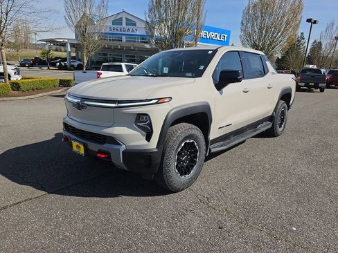 New 2026 Chevrolet Silverado EV Trail Boss w/ Premium Package AWD/4WD image 1