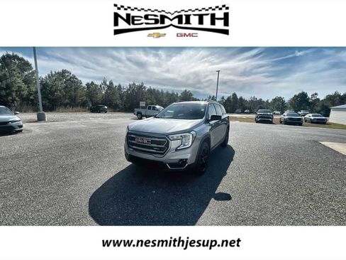 Used 2023 GMC Terrain AT4 image 1