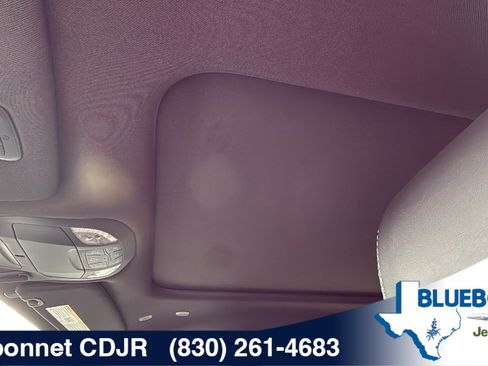 New 2026 Chrysler Pacifica Limited w/ S Appearance Package FWD image 14