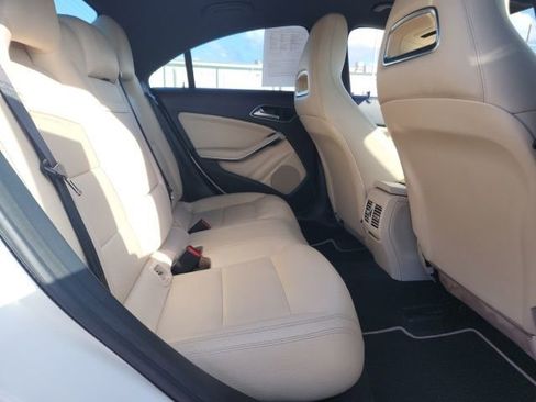 Used 2018 Mercedes-Benz CLA 250 image 15