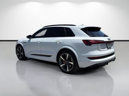 Used 2022 Audi e-tron S Premium Plus AWD/4WD image 5