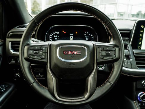 Used 2024 GMC Yukon AT4 w/ Technology Package image 15