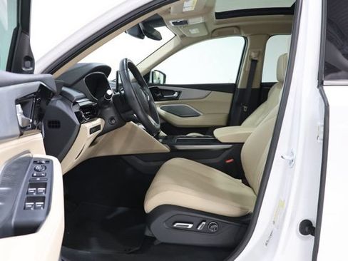 Used 2025 Acura MDX SH-AWD image 16