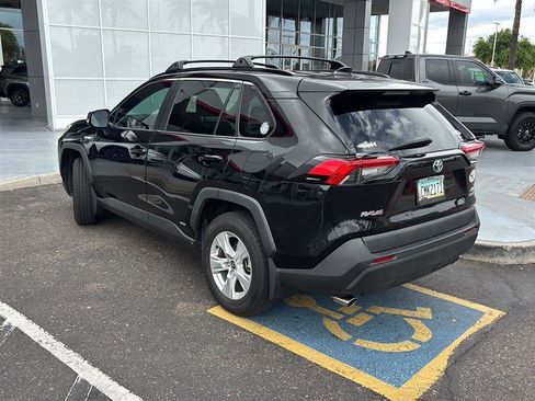 Used 2021 Toyota RAV4 XLE w/ Convenience Package AWD/4WD image 3