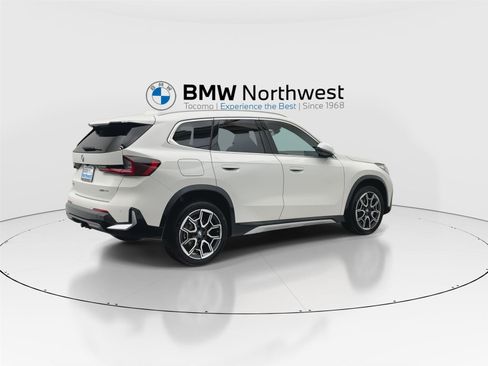 New 2026 BMW X1 xDrive28i w/ Technology Package AWD/4WD image 3