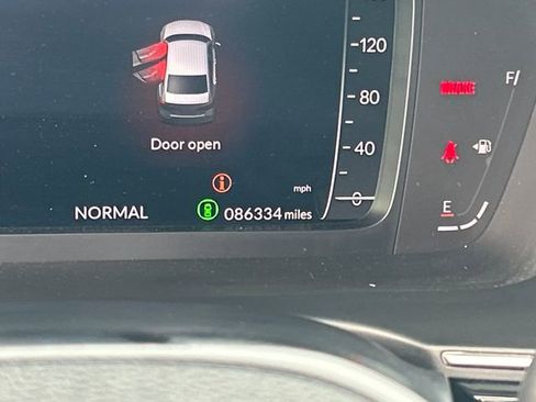 Used 2024 Honda Civic Touring image 16