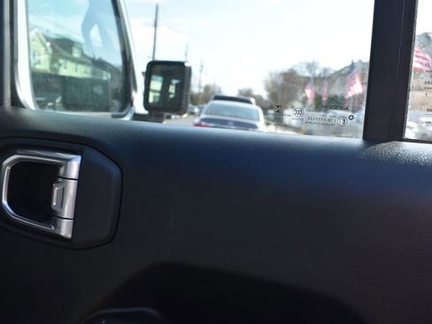 Used 2023 Jeep Wrangler Sport image 27