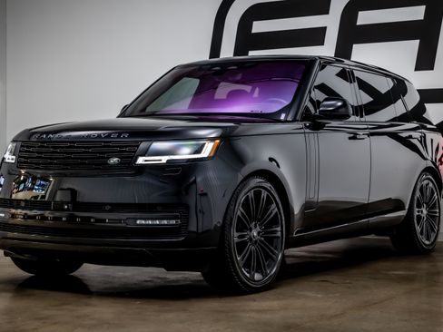 Used 2023 Land Rover Range Rover Long Wheelbase SE AWD/4WD image 27