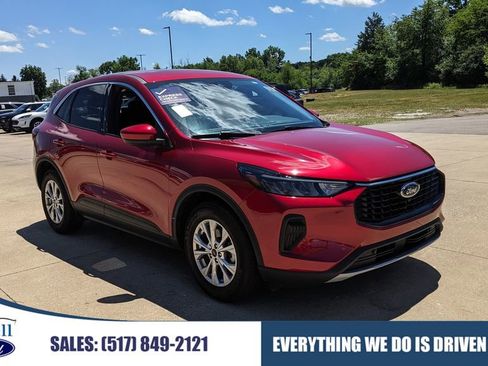 Certified 2023 Ford Escape Active w/ Tech Pack #2 FWD image 1