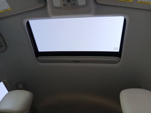 Used 2015 INFINITI QX80 2WD w/ Driver's Assistance Package image 7