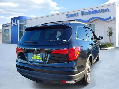 Used 2017 Honda Pilot EX-L image 4