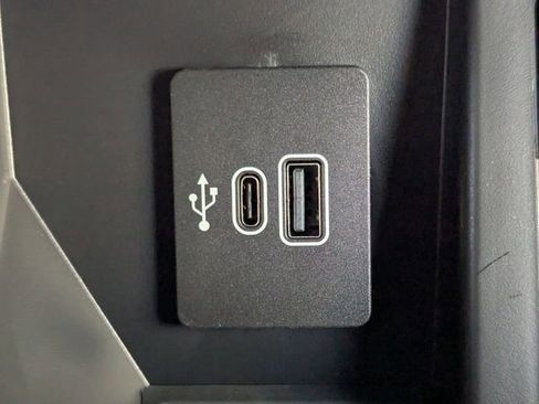 New 2025 Ford F150 Raptor image 23