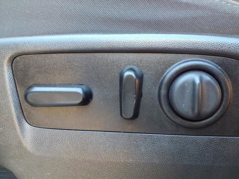 Used 2020 Chevrolet Silverado 1500 RST image 16