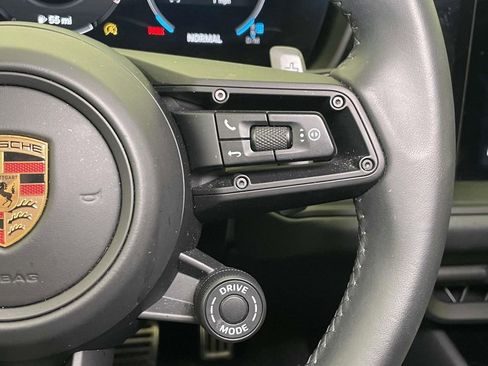 Certified 2025 Porsche Cayenne GTS AWD/4WD image 40